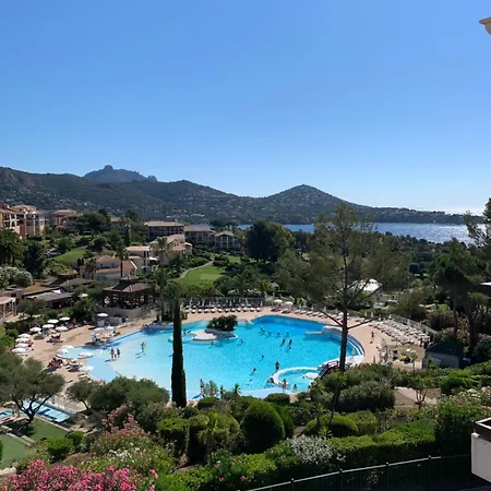 Cap Esterel Pessy 4 Personnes Avec Magnifique Vue Piscines Et Massif De L Esterel Apartman