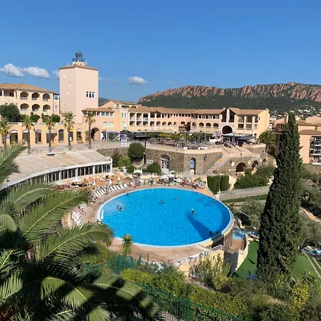 Cap Esterel Pessy 4 Personnes Avec Magnifique Vue Piscines Et Massif De L Esterel Saint-Raphaël