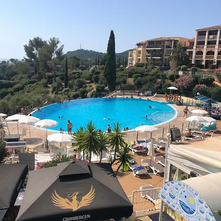 Cap Esterel Pessy 4 Personnes Avec Magnifique Vue Piscines Et Massif De L Esterel Saint-Raphaël